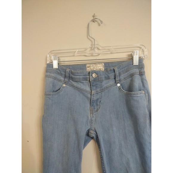 Free People Skinny Denim Jeans  Distressed Ankle Light Wash Women's Size 26 - Picture 3 of 7